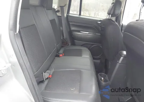 2016 Jeep Compass Latitude из США, поврежденный, VIN 1C4NJDEB1GD756086